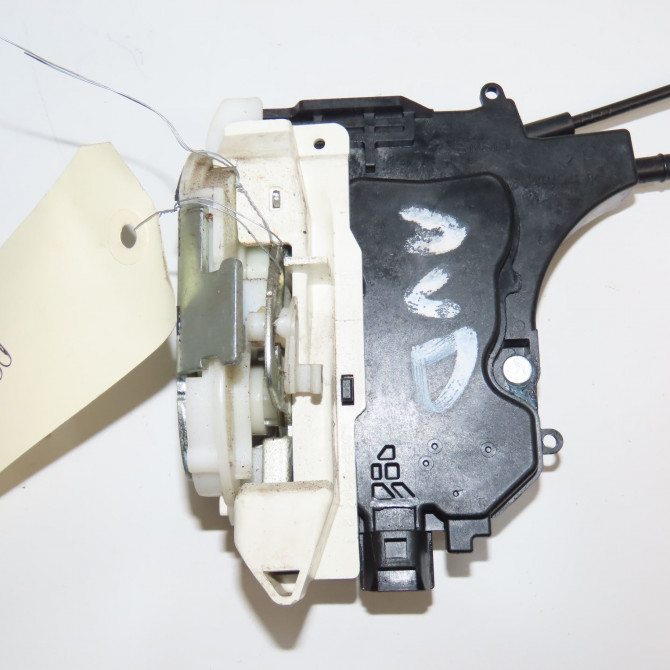 Serrure porte avd occasion PEUGEOT 4007 Phase 1 07-2007->03-2013 2.2 HDI 16v 9136CQ 2