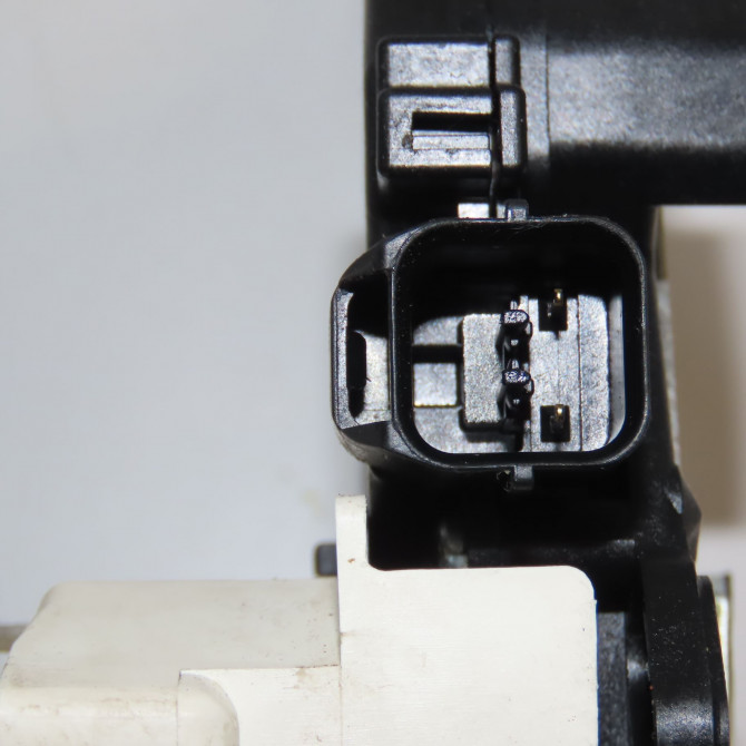 Serrure porte avd occasion PEUGEOT 4007 Phase 1 07-2007->03-2013 2.2 HDI 16v 9136CQ 4