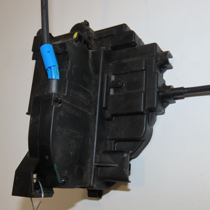 Serrure porte avd occasion  805020003R 4