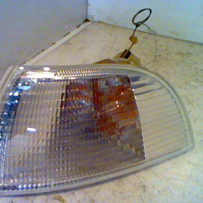 Clignotant gauche occasion FIAT PUNTO I Phase 1 11-1993->10-1999 7732480 1