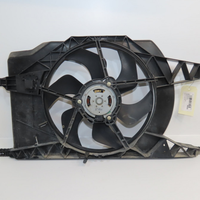 Ventilateur de refroidissement occasion RENAULT VELSATIS Phase 1 01-2002->04-2005 2.0i 165ch 7701067591 2