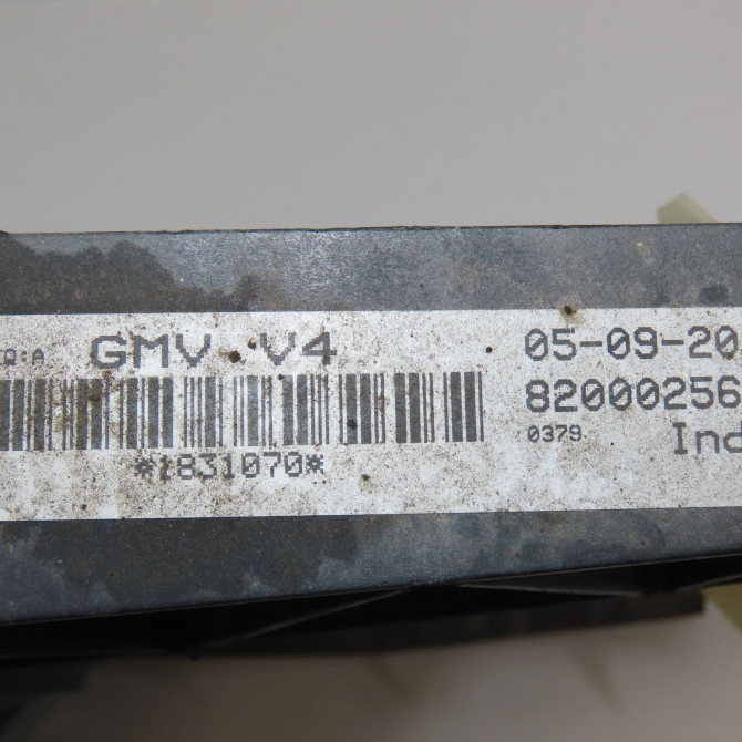 Ventilateur de refroidissement occasion RENAULT VELSATIS Phase 1 01-2002->04-2005 2.0i 165ch 7701067591 5