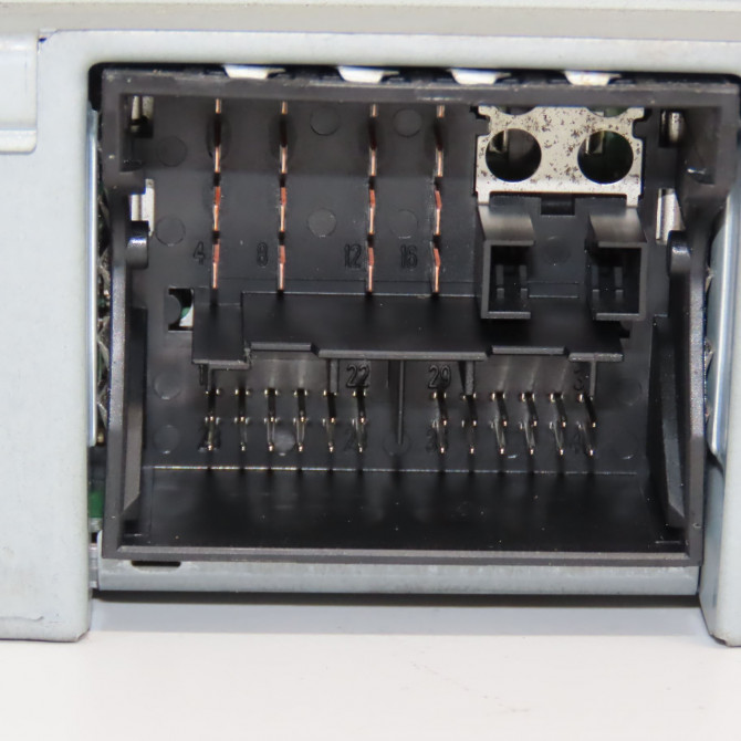 Autoradio occasion AUDI A4 III Phase 1 01-2008->10-2011 2.0 TDI 120ch 4E0057110L 3