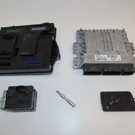 Calculateur moteur occasion RENAULT SCENIC III Phase 3 04-2013->... 1.5 DCI 110ch 237104833R