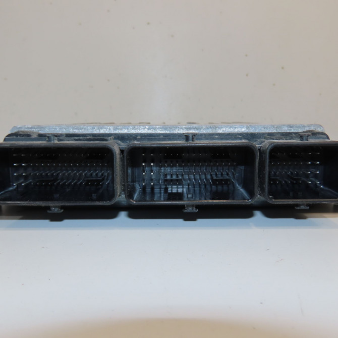 Calculateur moteur occasion RENAULT SCENIC III Phase 3 04-2013->... 1.5 DCI 110ch 237104833R 4