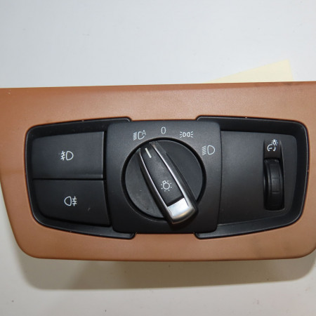 <span class="tt">Interrupteur commande de phares occasion  </span><span class="designation"> </span>