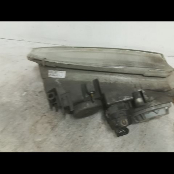 Phare droit occasion RENAULT SAFRANE Phase 1 04-1992->09-1996 2.2 SI 137ch 7701035043 2