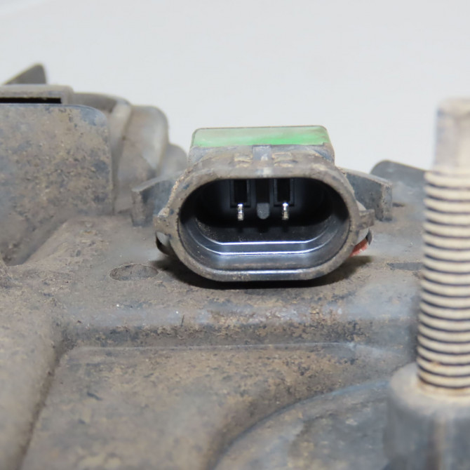 Phare antibrouillard avant gauche occasion PEUGEOT 407 Phase 1 04-2004->07-2008 2.0 HDI 136ch 620836 3