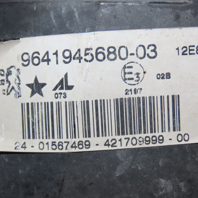 Phare antibrouillard avant gauche occasion PEUGEOT 407 Phase 1 04-2004->07-2008 2.0 HDI 136ch 620836 4