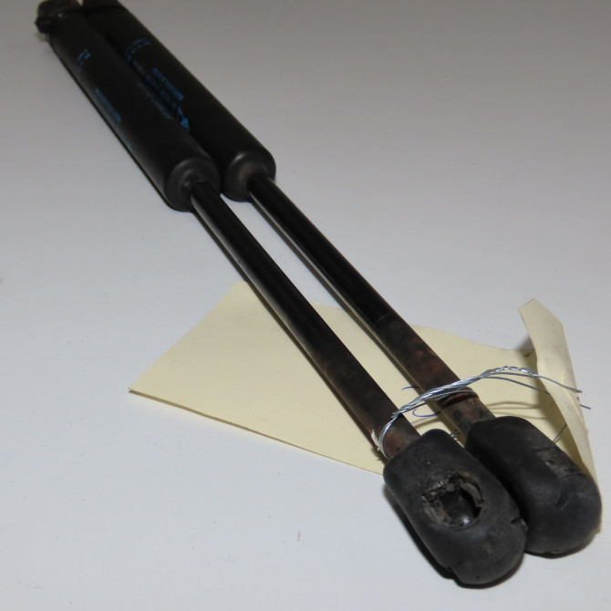 Verin droit coffre arrière occasion PEUGEOT 407 Phase 1 04-2004->07-2008 2.0 HDI 136ch 8731K4 3