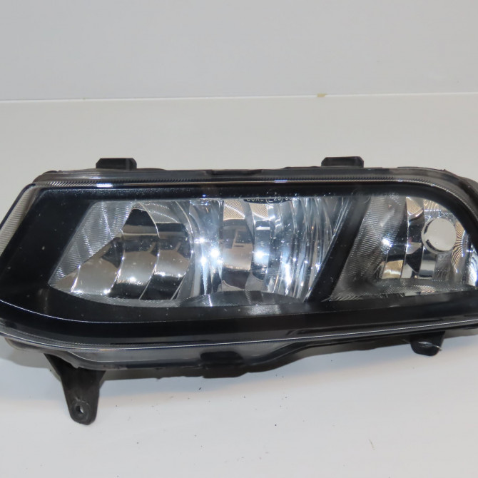 Phare antibrouillard avant gauche occasion VOLKSWAGEN POLO V POLO V Phase 1 2009-09-01->2014-05-31 1.6 TDI 90 6R0941061B 1