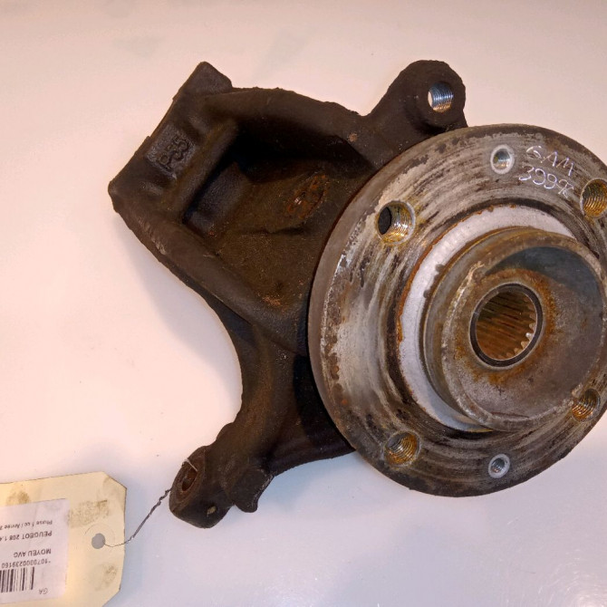 Moyeu avg occasion PEUGEOT 208 208 Phase 1 2012-03-01->2015-09-30 1.4 HDI 68ch 335086 1
