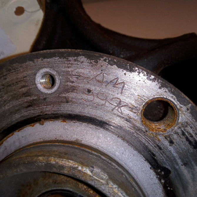 Moyeu avg occasion PEUGEOT 208 208 Phase 1 2012-03-01->2015-09-30 1.4 HDI 68ch 335086 3