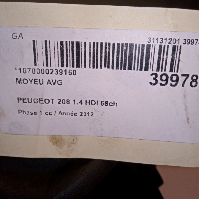 Moyeu avg occasion PEUGEOT 208 208 Phase 1 2012-03-01->2015-09-30 1.4 HDI 68ch 335086 4