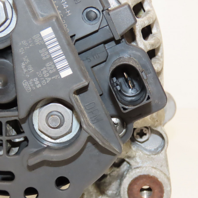 Alternateur occasion VOLKSWAGEN POLO V POLO V Phase 1 2009-09-01->2014-05-31 1.6 TDI 90ch 6F903023F 4