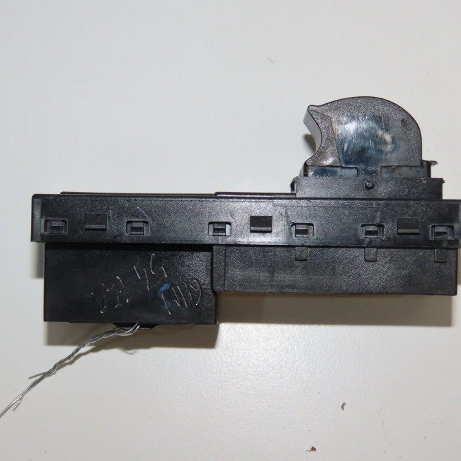 Commande leve-glace porte arrière gauche occasion FIAT TIPO II Phase 1 12-2015->... 1.6 D 120ch 735664632 2