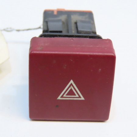Bouton de warning occasion CITROEN BERLINGO II Phase 1 05-2008->01-2012 1.6 HDI 16v 75ch 6990L2