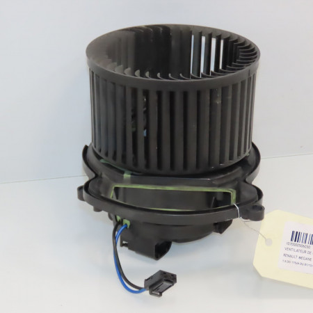 Ventilateur de chauffage occasion RENAULT MEGANE IV Phase 1 12-2015->... 1.5 DCi 115ch 272103243R