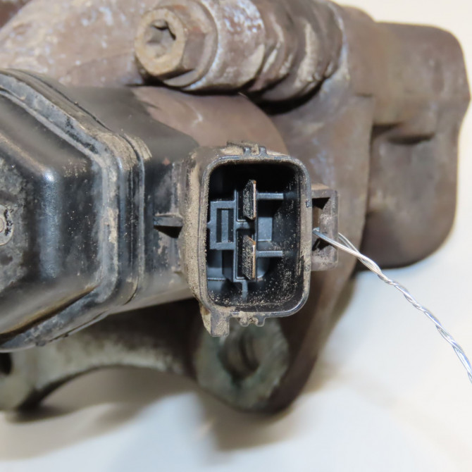 Etrier de frein arrière droit occasion RENAULT SCENIC III Phase 3 04-2013->... 1.5 DCI 110ch 440019012R 4