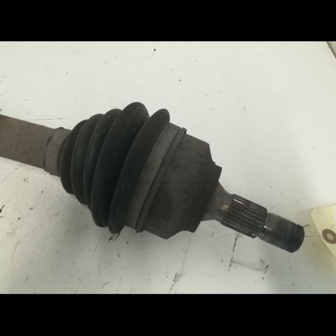 Transmission avant gauche occasion PEUGEOT 307 Phase 2 06-2005->03-2008 1.6 HDI 16v 90ch 3272LW 2