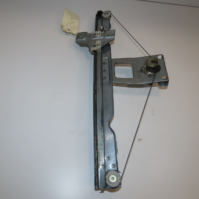 Mécanisme lève-glace avant gauche occasion DACIA SANDERO I Phase 1 06-2008->10-2012 1.4 MPI 75ch 8200733826 2