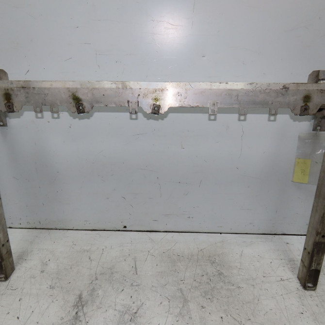 Traverse inférieure armature avant occasion  1776204500 2