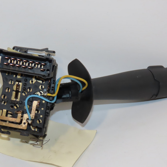 Commande clignotant occasion RENAULT TRAFIC II Phase 2 08-2006->... 2.0 DCI 90ch 7701072091 2