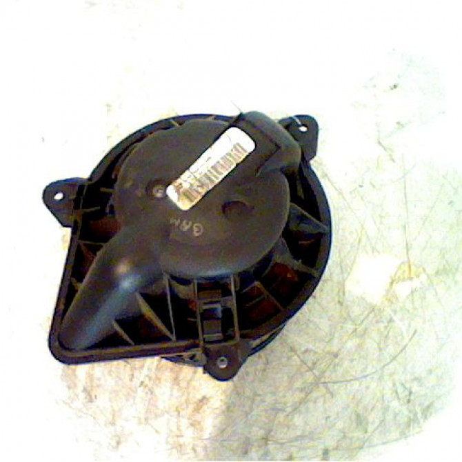 Ventilateur de chauffage occasion RENAULT TRAFIC II Phase 2 08-2006->... 7701050310 2