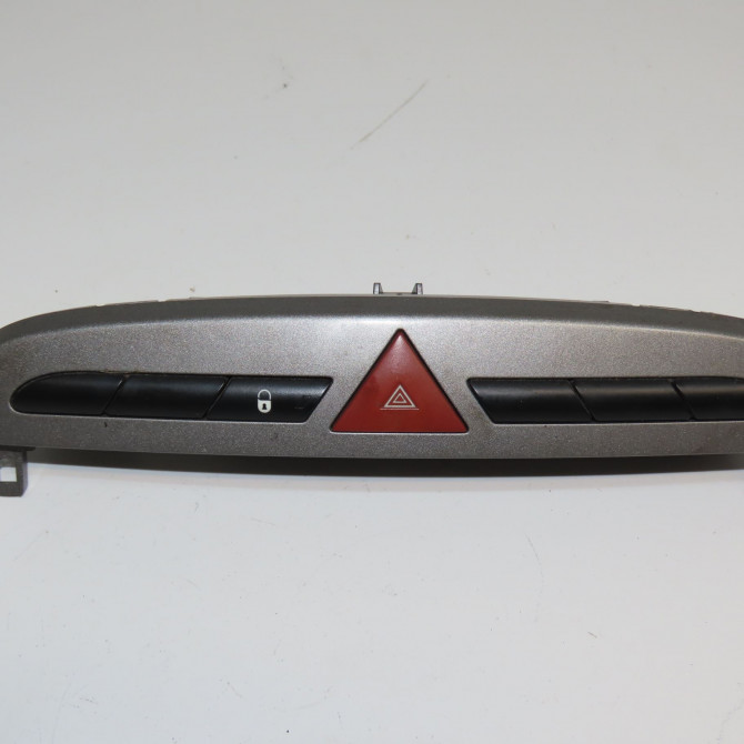 Bouton de warning occasion PEUGEOT 308 I Phase 1 09-2007->03-2011 1.6 HDI 16v 90ch 649014 1