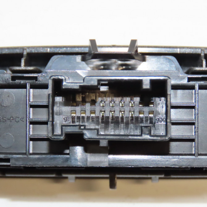 Bouton de warning occasion PEUGEOT 308 I Phase 1 09-2007->03-2011 1.6 HDI 16v 90ch 649014 3