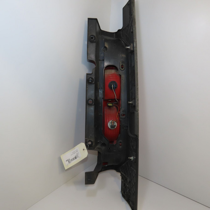 Feu arrière gauche occasion RENAULT TRAFIC II Phase 2 08-2006->... 2.0 DCI 90ch 8200415250 2