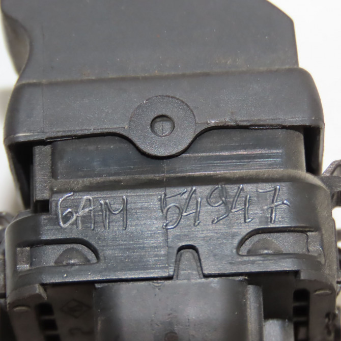 Commande lève-glace porte avant gauche occasion RENAULT TRAFIC II Phase 2 08-2006->... 2.0 DCI 115ch 8200549867 3