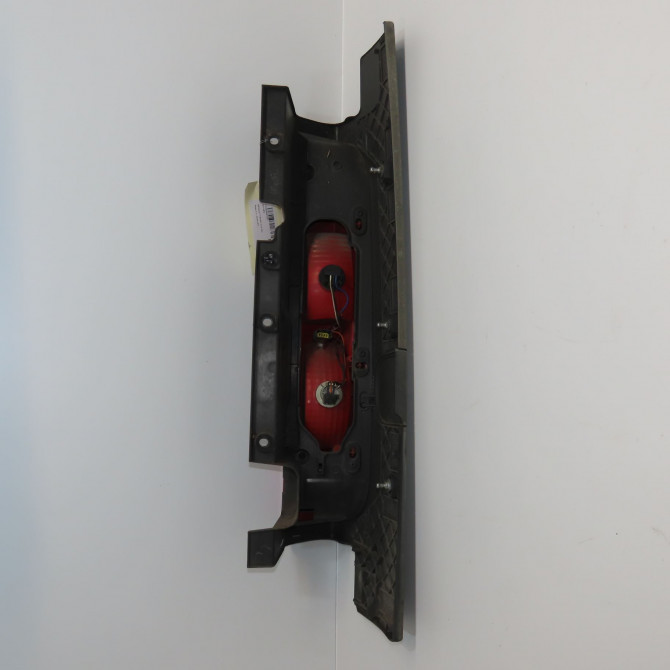 Feu arrière gauche occasion RENAULT TRAFIC II Phase 2 08-2006->... 2.0 DCI 115ch 8200415250 2