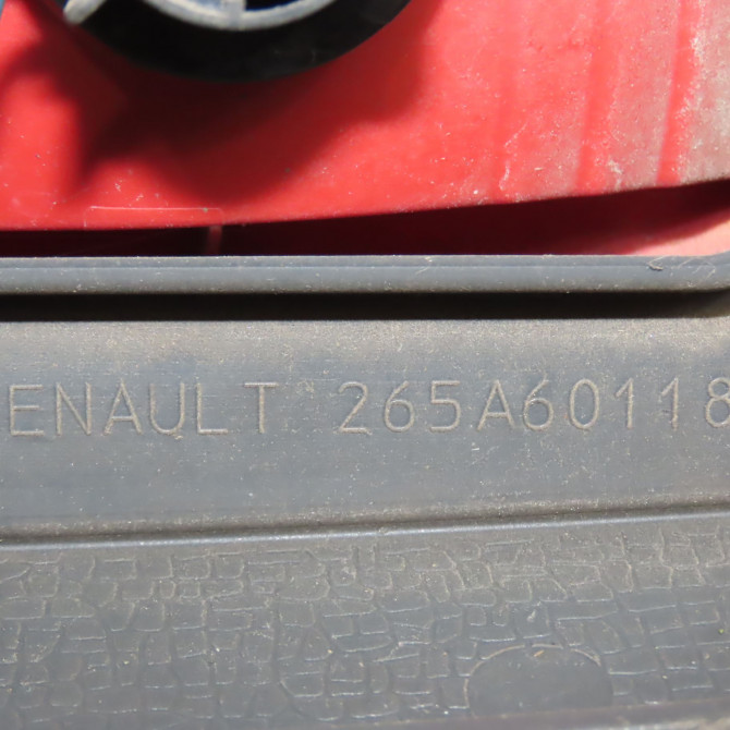 Feu arrière gauche occasion RENAULT TRAFIC II Phase 2 08-2006->... 2.0 DCI 115ch 8200415250 4