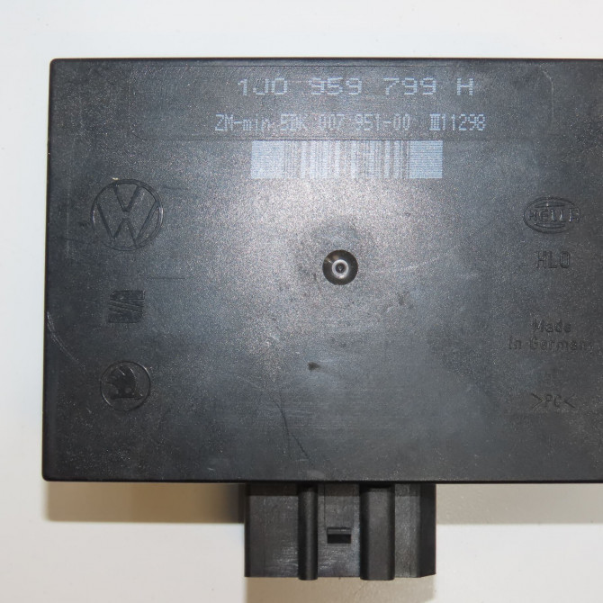 Boitier verrouillage centralise porte occasion VOLKSWAGEN GOLF IV GOLF IV Phase 1 1998-01-01->2005-06-30 1J0959799Q004 2