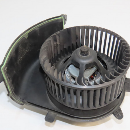 Ventilateur de chauffage occasion RENAULT SCENIC II Phase 1 03-2004->09-2006 1.9 DCI 125ch 7701056598