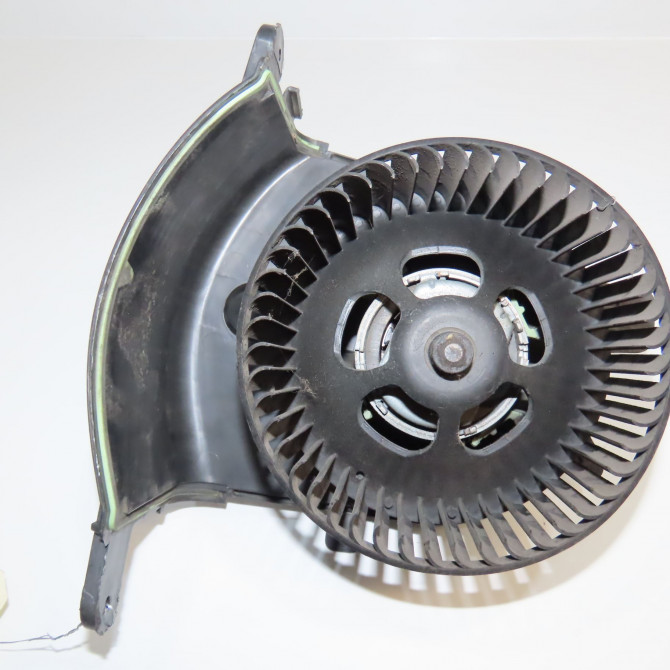 Ventilateur de chauffage occasion RENAULT SCENIC II Phase 1 03-2004->09-2006 1.9 DCI 125ch 7701056598 2