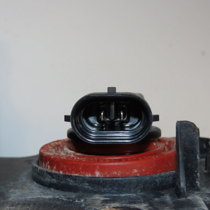 Phare antibrouillard avant gauche occasion VOLKSWAGEN POLO V Phase 2 02-2014->... 1.4 TDI 90ch 6C0941661G 3