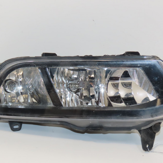 Phare antibrouillard avant droit occasion VOLKSWAGEN POLO V Phase 2 02-2014->... 1.4 TDI 90ch 6C0941662G 1