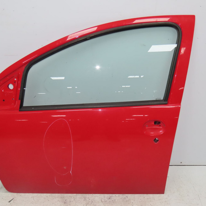Porte avant gauche occasion PEUGEOT 107 Phase 1 06-2005->12-2008 1.0i 12v 68ch 1612541480 1