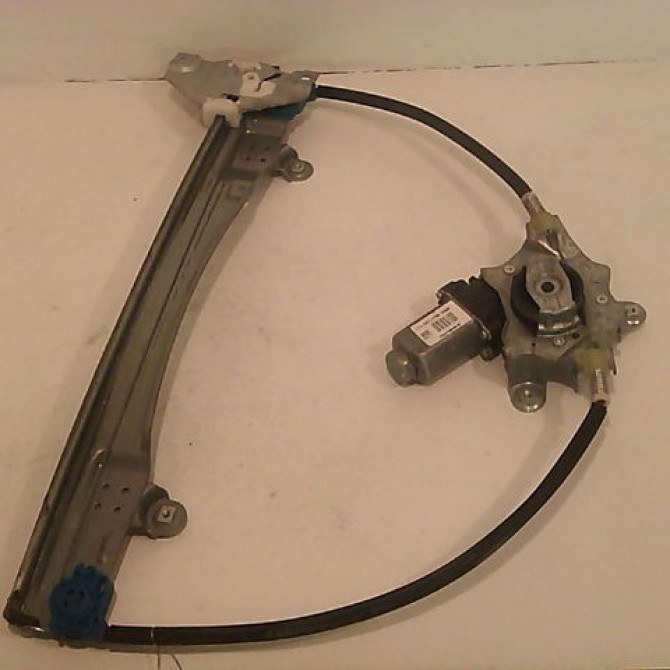 Mecanisme + moteur lève-glace avant droit occasion RENAULT TWINGO II Phase 1 06-2007->11-2011 1.2i 16v 75ch 8200384741 1