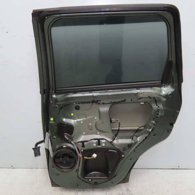 Porte arrière droite occasion PEUGEOT 4007 Phase 1 07-2007->03-2013 2.2 HDI 16v 9008S5 2