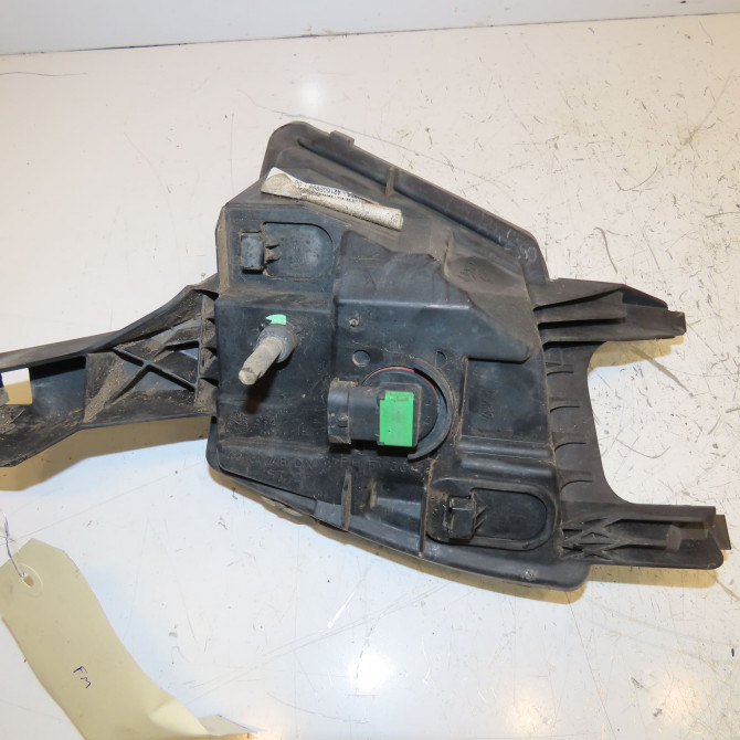 Phare antibrouillard avant droit occasion PEUGEOT 407 Phase 1 04-2004->07-2008 2.2 HDI 16v 620636 2