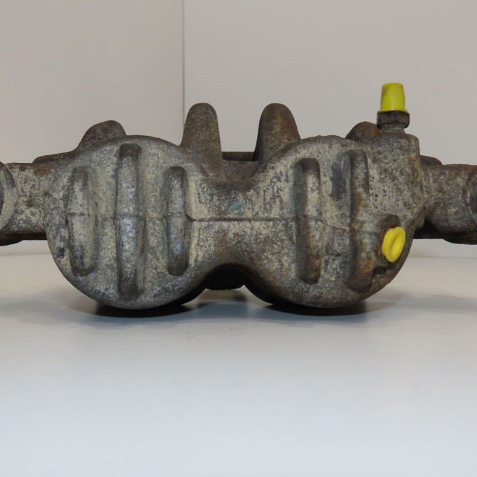 Etrier de frein avant droit occasion RENAULT MASTER III Phase 1 04-2010->... 2.3 DCI 16v 100ch 410013165R 3