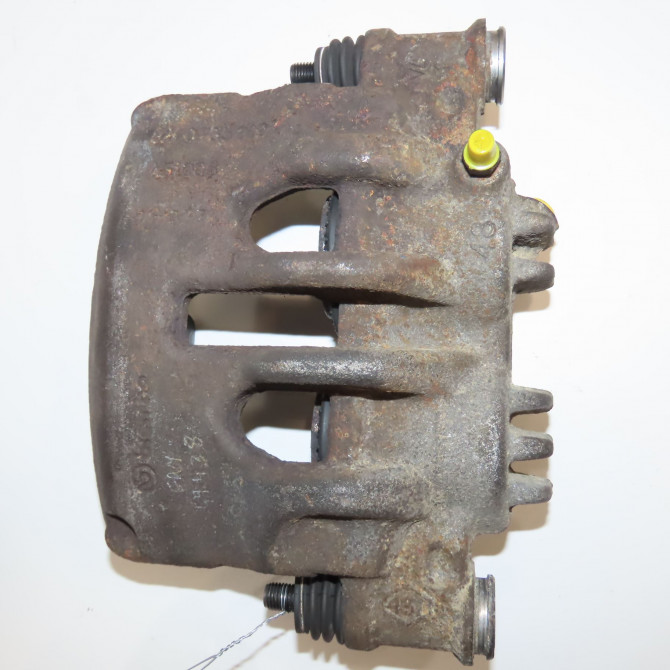 Etrier de frein avant droit occasion RENAULT MASTER III Phase 1 04-2010->... 2.3 DCI 16v 100ch 410013165R 4