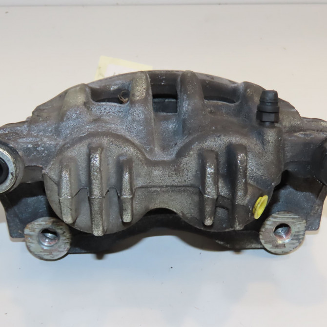 Etrier de frein avant droit occasion  410013165R 3