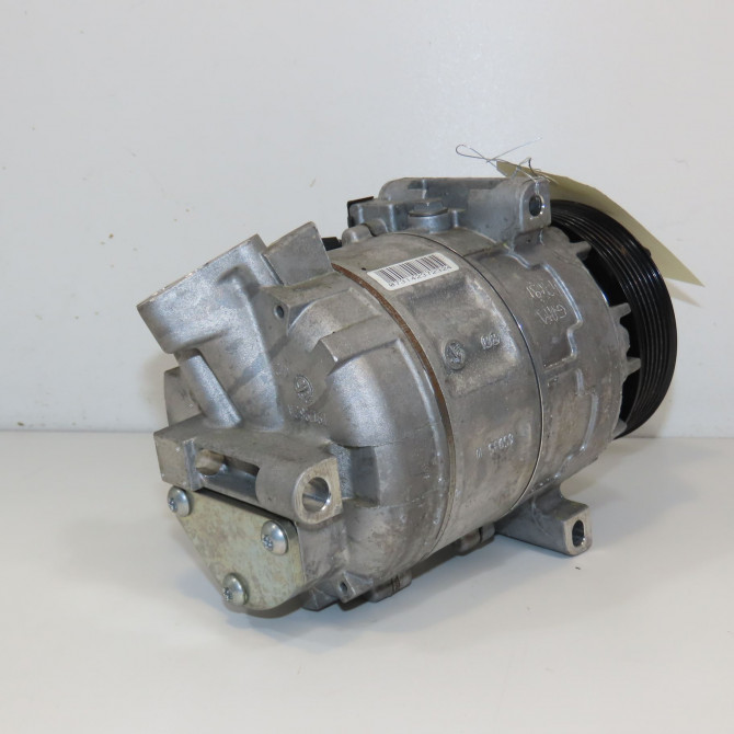 Compresseur air conditionne occasion  8200848916 3