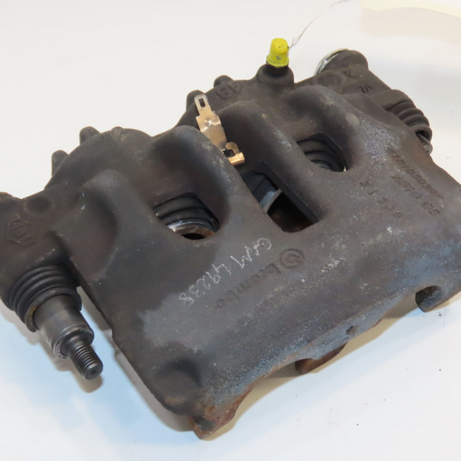 Etrier de frein avant gauche occasion RENAULT MASTER III Phase 1 04-2010->... 410119220R 1