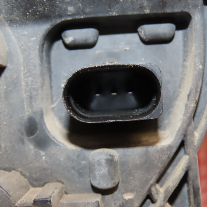 Feu arrière droit occasion VOLKSWAGEN TOURAN II Phase 1 09-2010->12-2015 1T0945096R 3