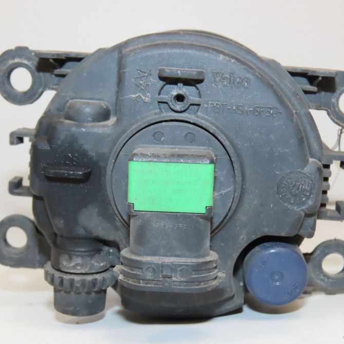 Phare antibrouillard avant droit occasion RENAULT MEGANE III Phase 2 01-2012->06-2014 261500097R 2